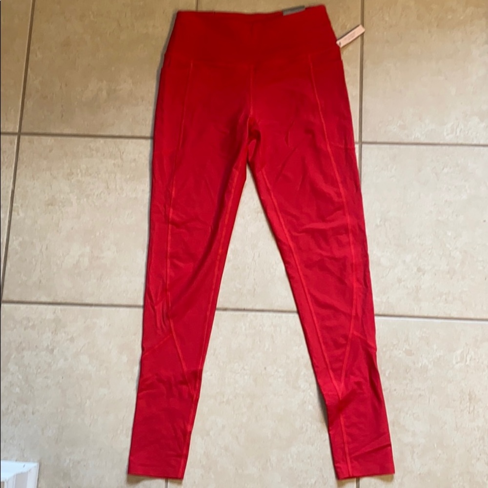 Victoria’s Secret Performance Total Knockout Tight